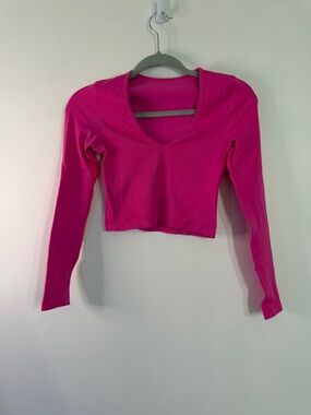 OQQ Hot Pink Long Sleeve Crop Top